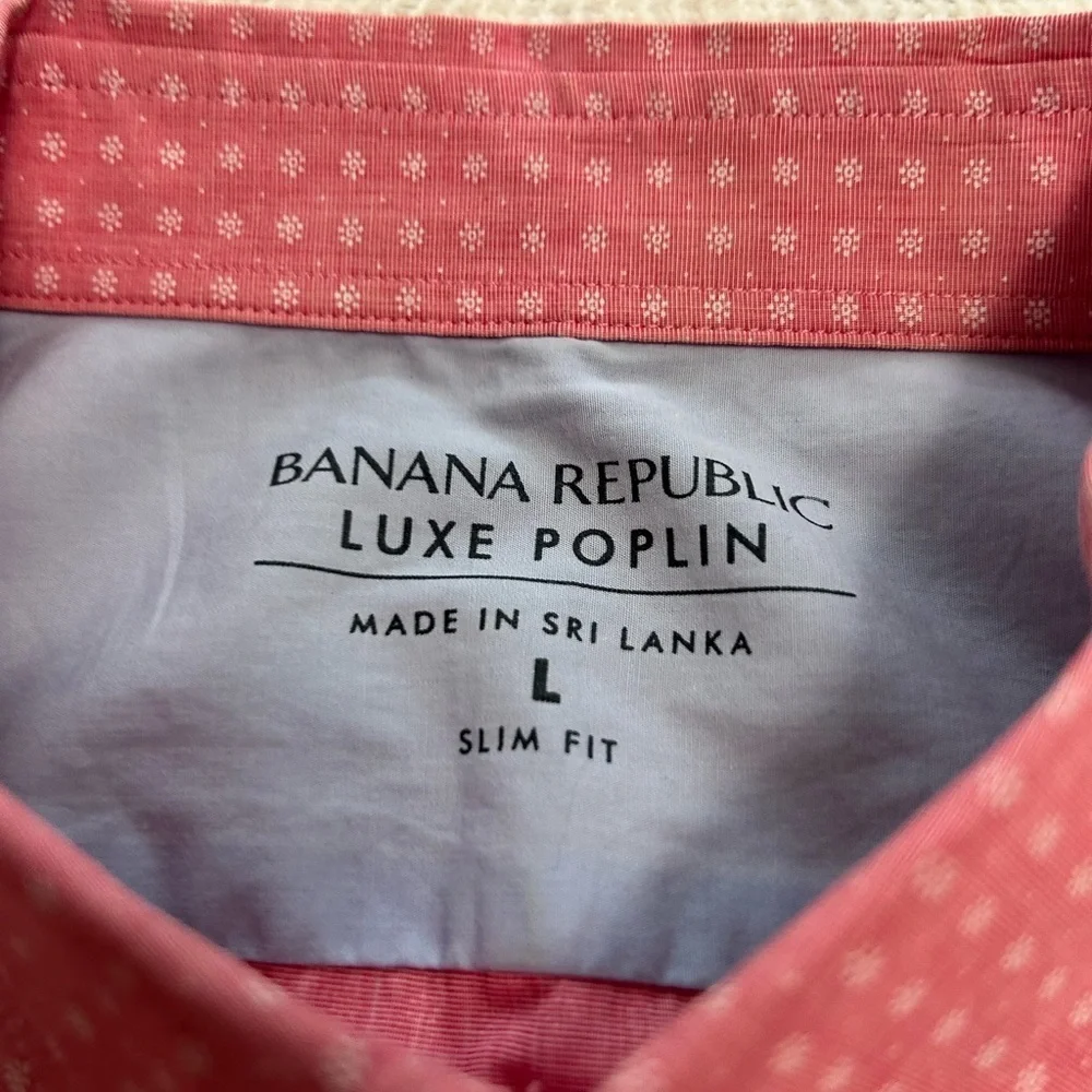 Banana Republic Preppy Pink Men’s Short Sleeve Button Down  Size L Slim Fit